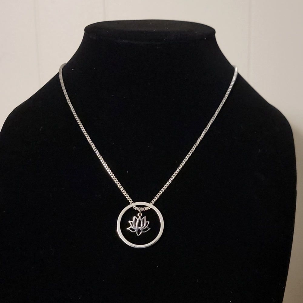 Stainless steel Lotus Necklace